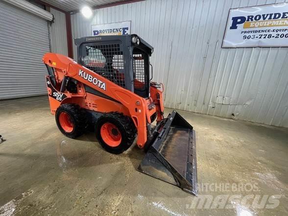 Kubota SSV65 滑移装载机