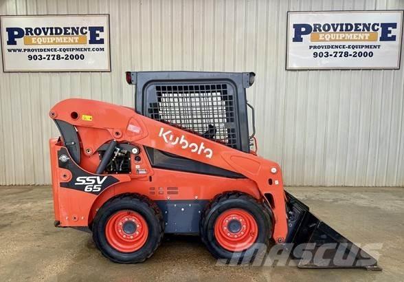 Kubota SSV65 滑移装载机