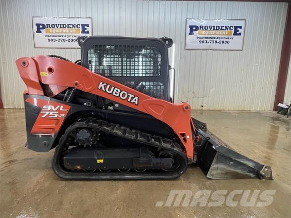 Kubota SVL75-2 滑移装载机