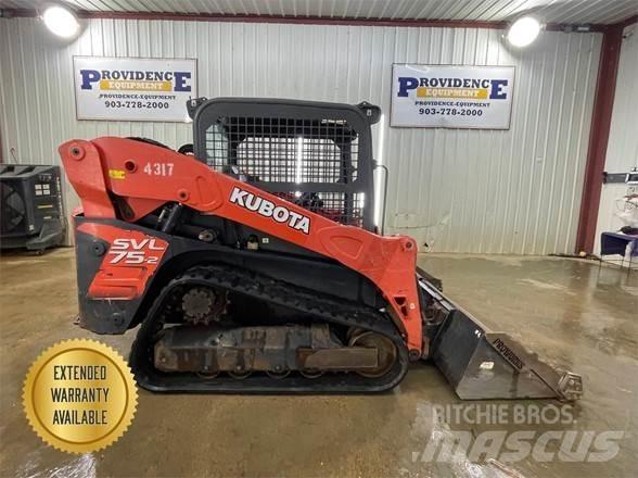 Kubota SVL75-2 滑移装载机