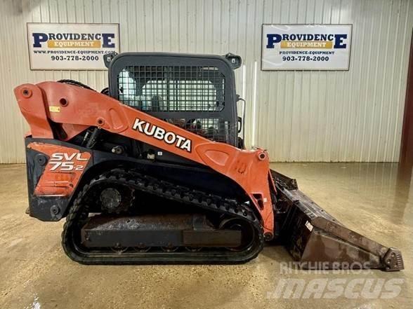 Kubota SVL75-2 滑移装载机