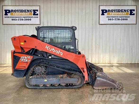 Kubota SVL75-2 滑移装载机