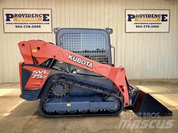 Kubota SVL75-2 滑移装载机