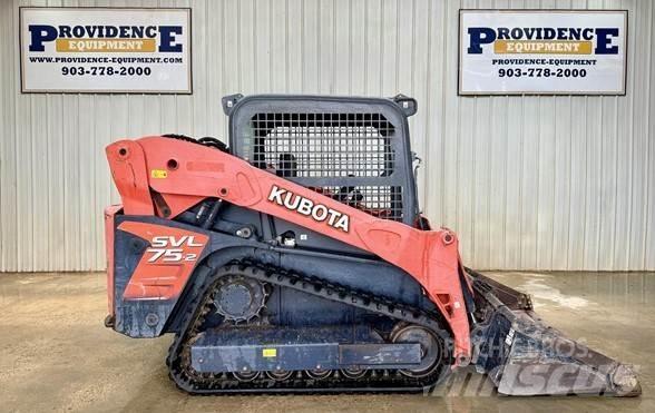 Kubota SVL75-2 滑移装载机