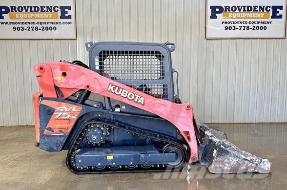 Kubota SVL75-2 滑移装载机