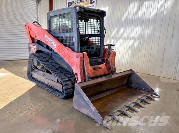 Kubota SVL90-2 滑移装载机