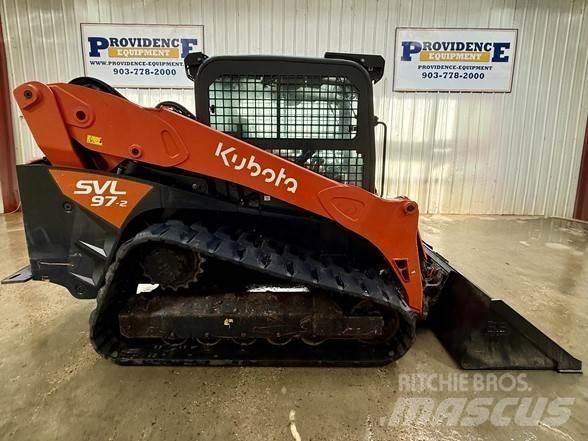 Kubota SVL97-2 滑移装载机