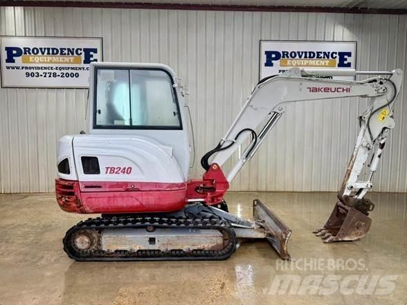 Takeuchi TB240 小型挖掘机