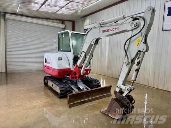Takeuchi TB240 小型挖掘机