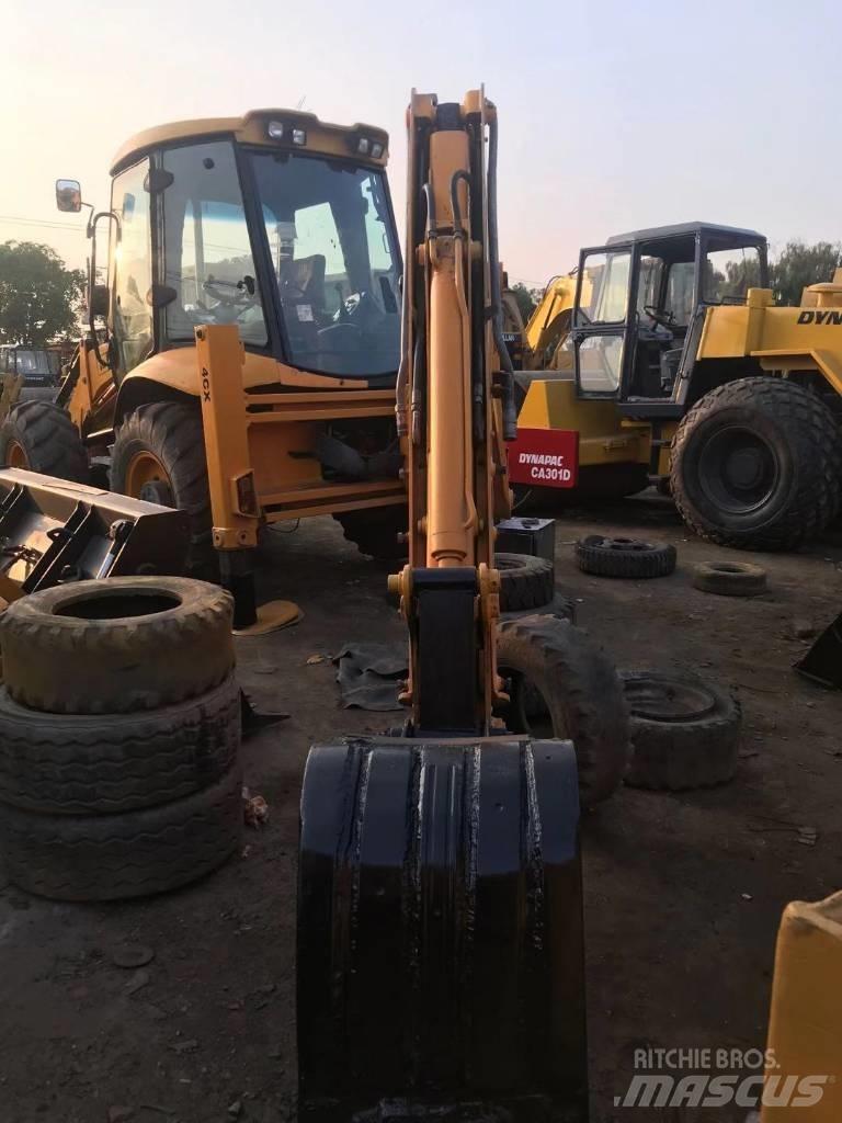 JCB 4CX 反铲装载机