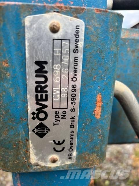 Överum CVL 682 H 双向犁