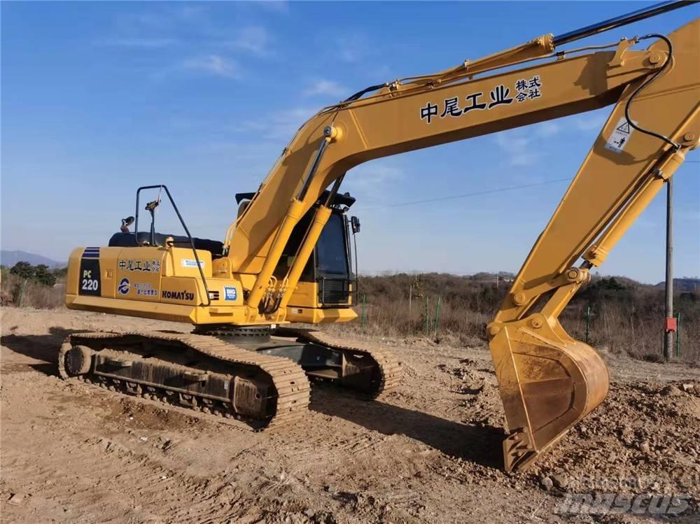 Komatsu PC 220-8 履带挖掘机