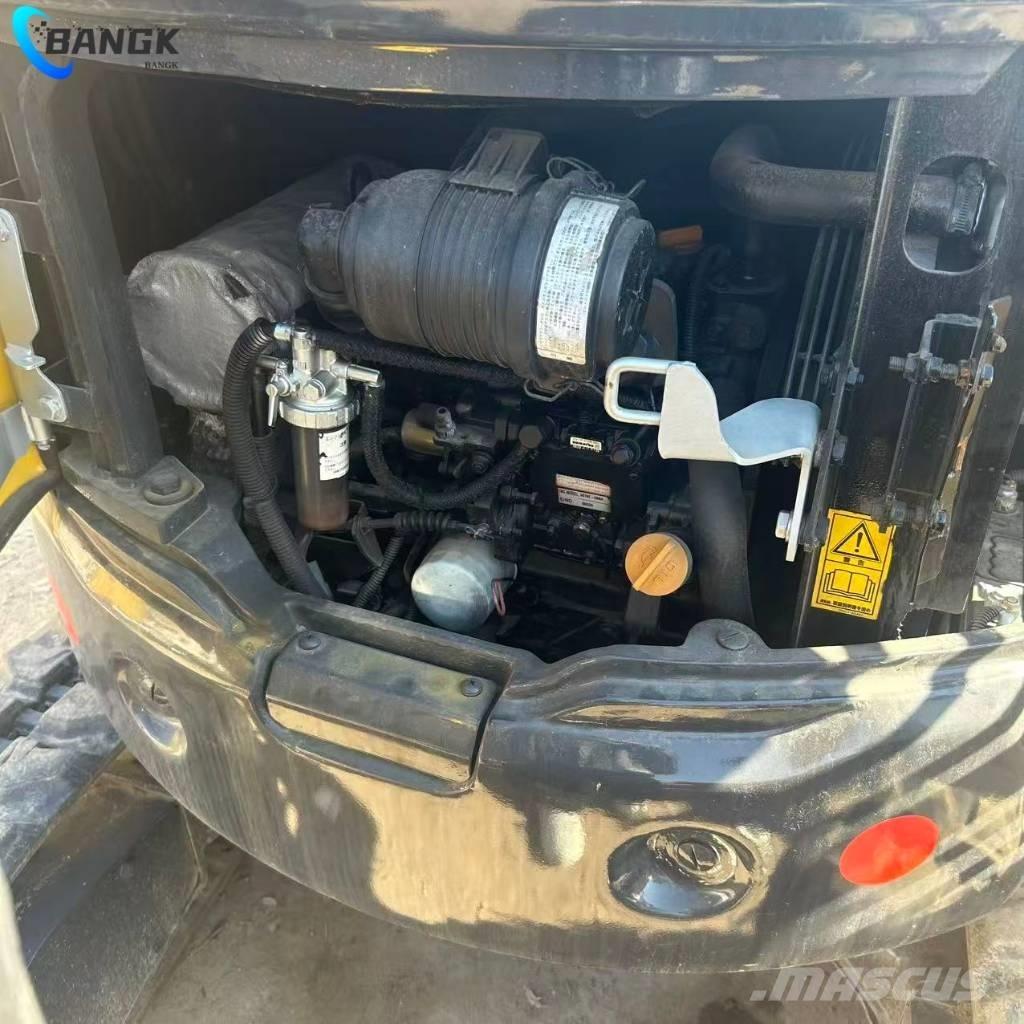 Komatsu PC20MR-3 小型挖掘机