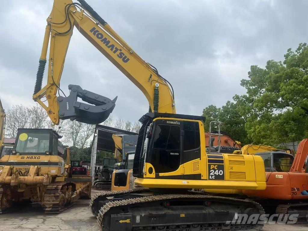 Komatsu PC 240 履带挖掘机