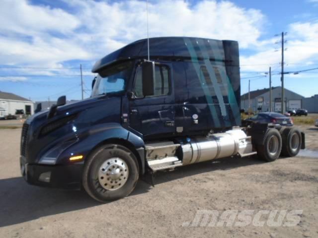 Volvo VNL740 牵引车