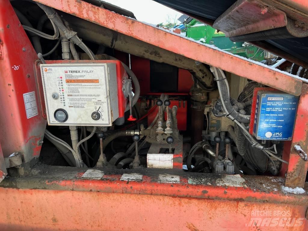 Terex Finlay 694 移动式筛分机