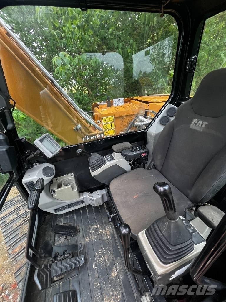 CAT 308 E2 中型挖掘机