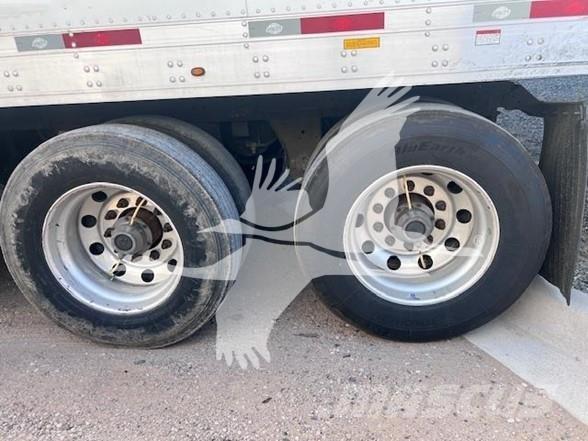 Utility 3000R 保温半挂车