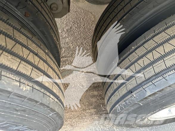 Utility 3000R 保温半挂车