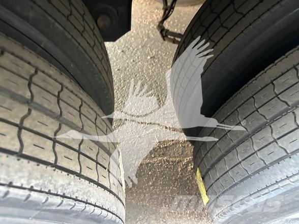 Utility 3000R 保温半挂车