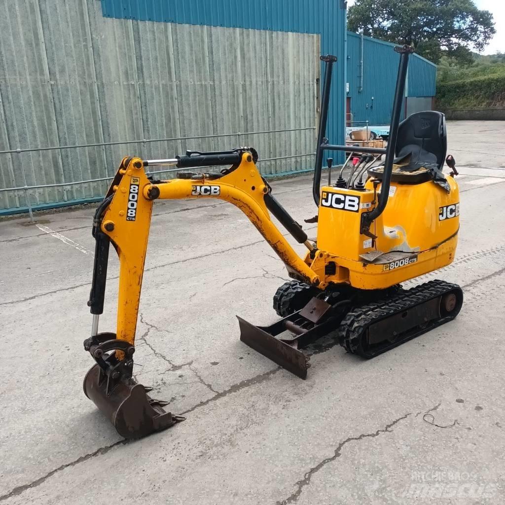 JCB 8008 CTS 小型挖掘机