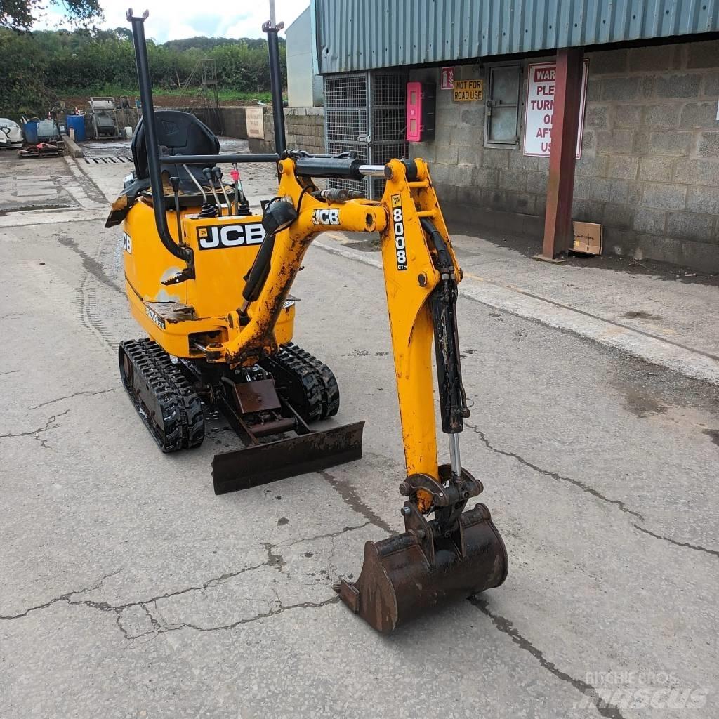 JCB 8008 CTS 小型挖掘机