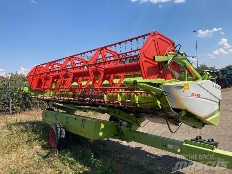 CLAAS TUCANO 570 联合收割机