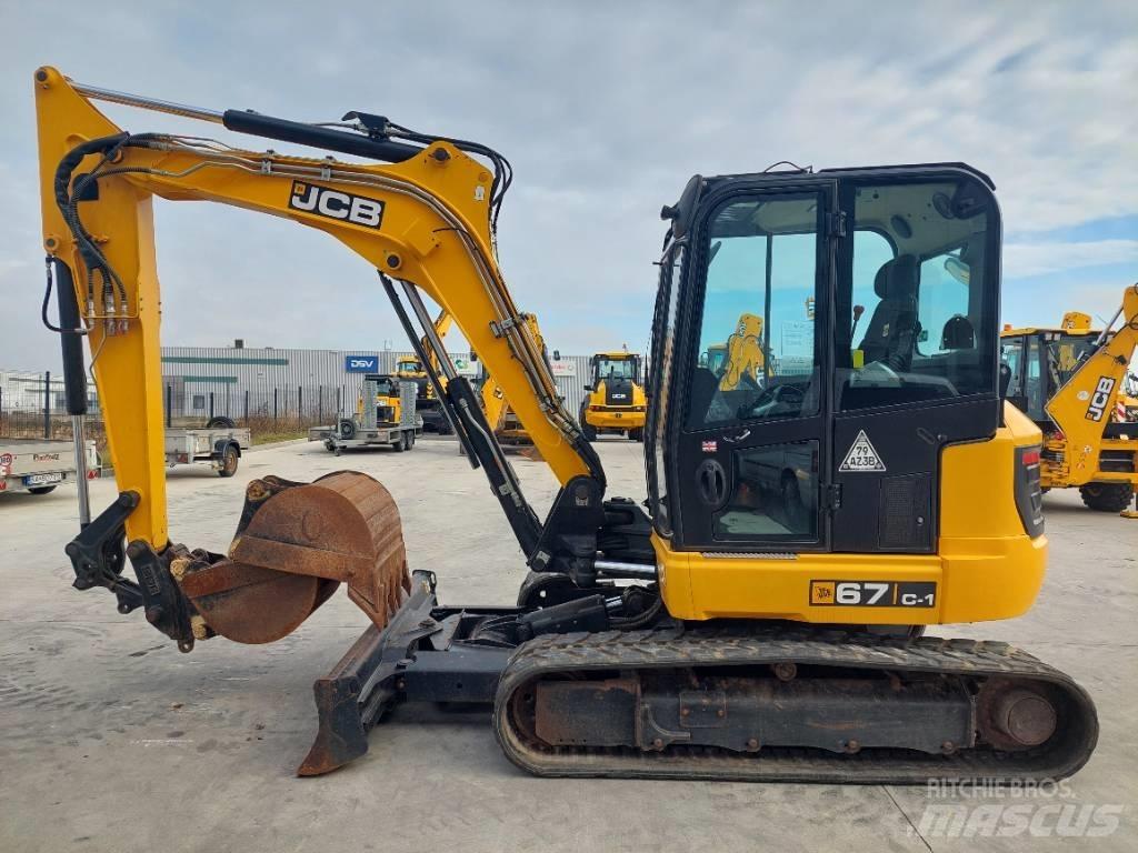 JCB 67 C-1 小型挖掘机