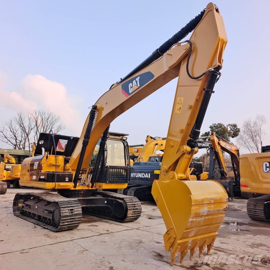CAT 320 D 履带挖掘机