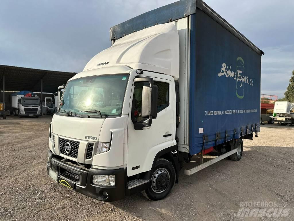Nissan NT500 皮卡车