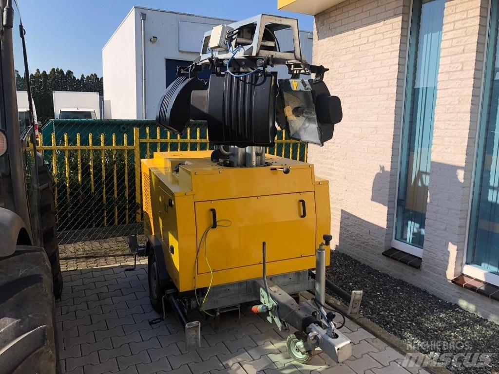 Atlas Copco QLTH40 拖车式灯塔