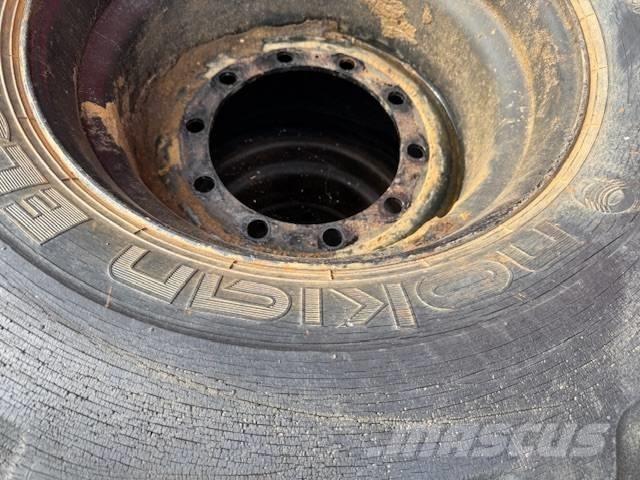 Nokian 600/50/22.5 轮胎、车轮和轮圈