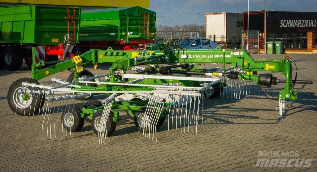 Pronar ZKP800 料堆整形机