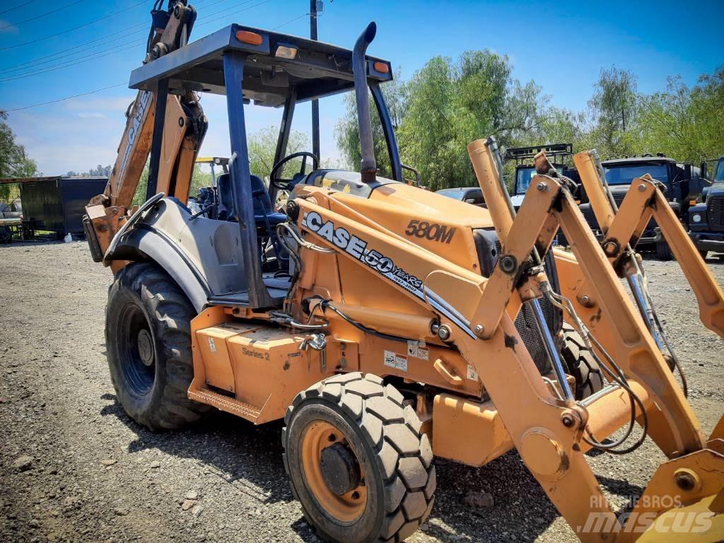 CASE 580 M II 反铲装载机