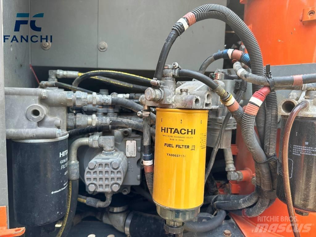 Hitachi ZX 130 履带挖掘机