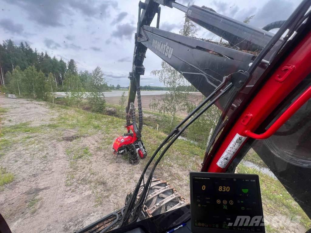 Komatsu 951 XC 收割机