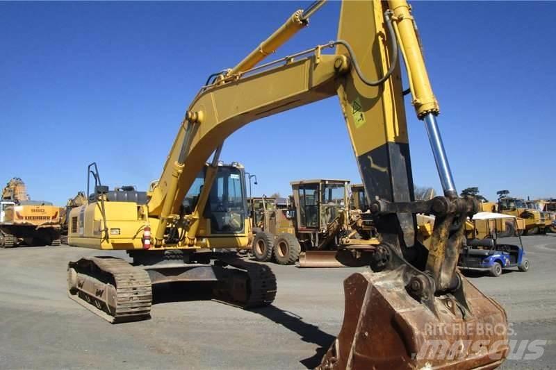Komatsu PC300-8 小型挖掘机