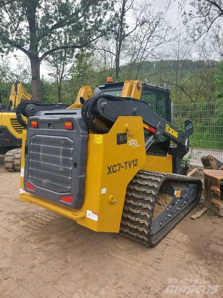 XCMG XC 7-TV12 滑移装载机