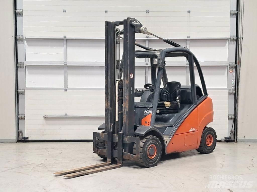 Linde H25T 天然气叉车
