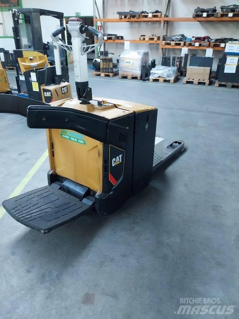 CAT NPV 20 N2 电动搬运车