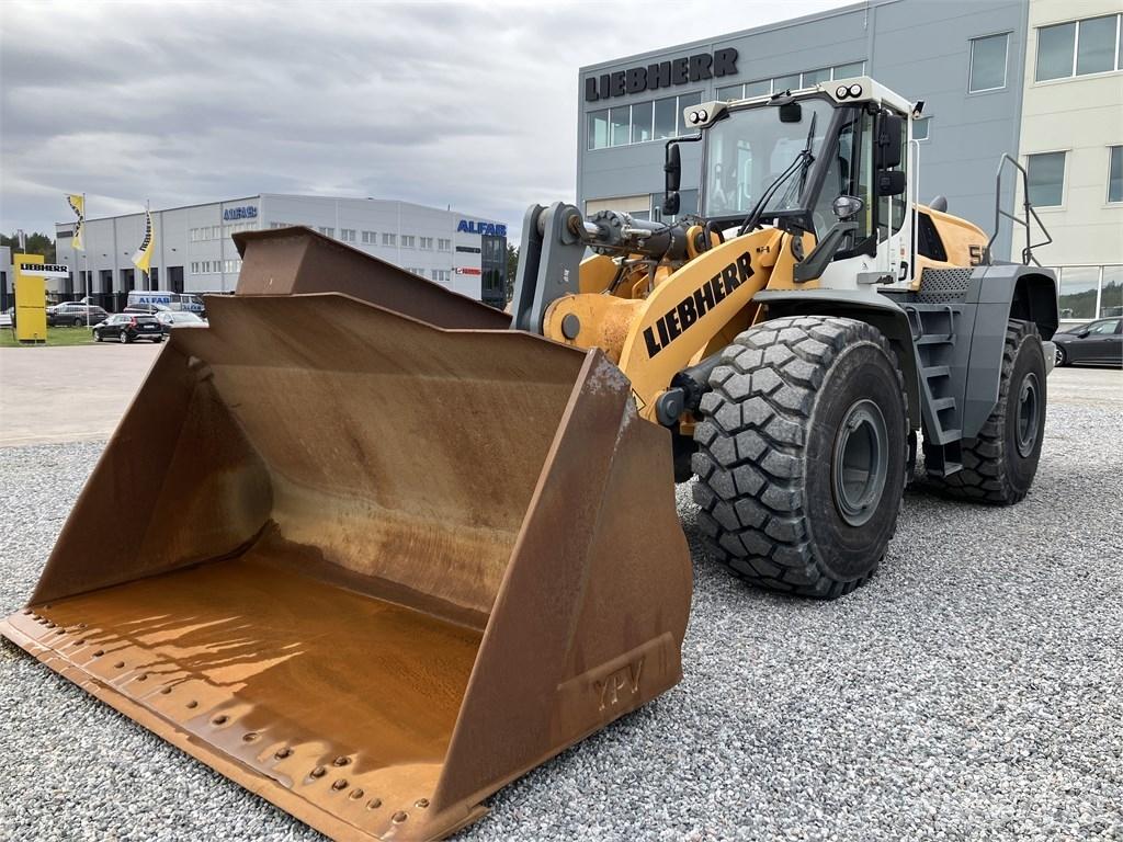 Liebherr L586 Xpower 轮式装载机
