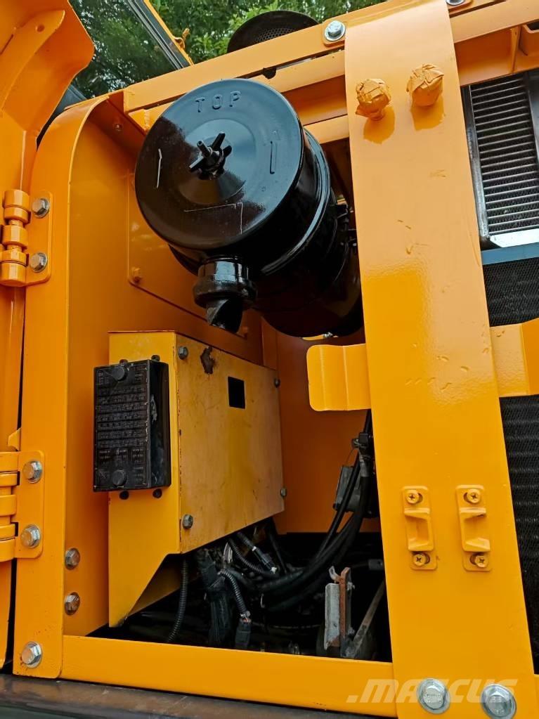 Hyundai r210w-9 轮式挖掘机