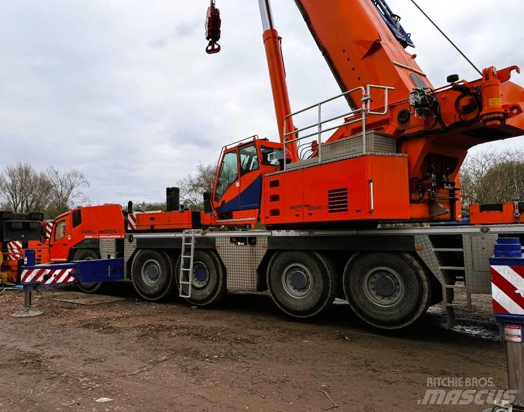 Grove GMK 5250 XL-1 塔式起重机