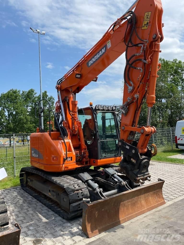 Doosan DX 140 LCR-3 履带挖掘机