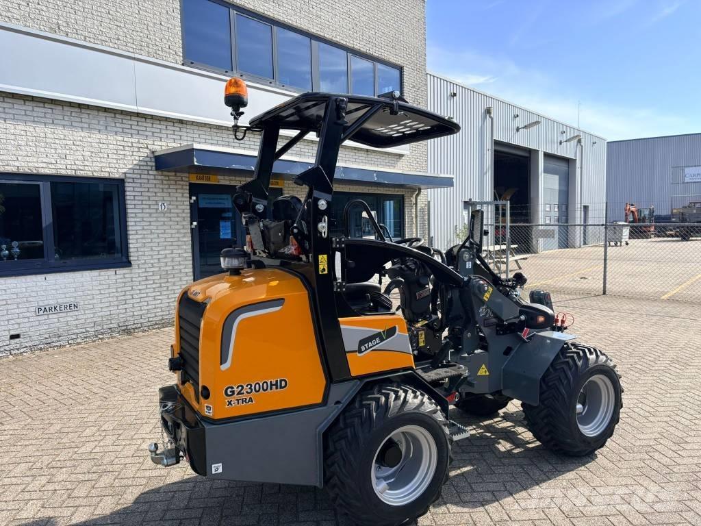 Giant G2300HD Xtra 小型装载机