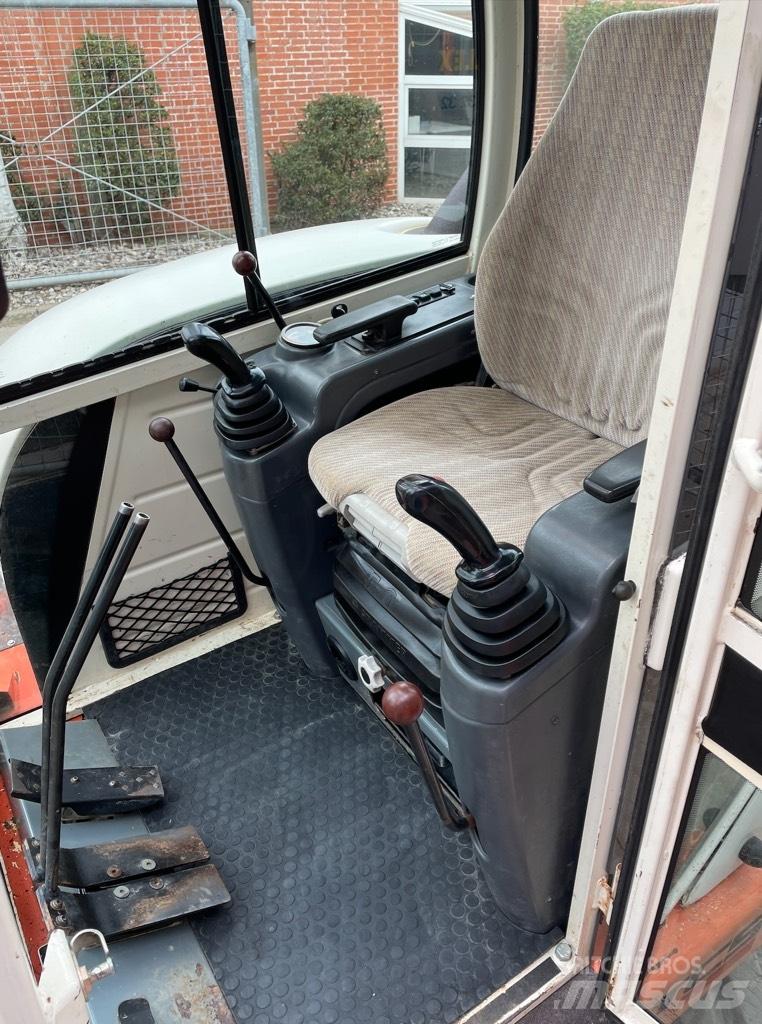 Terex TC50 小型挖掘机