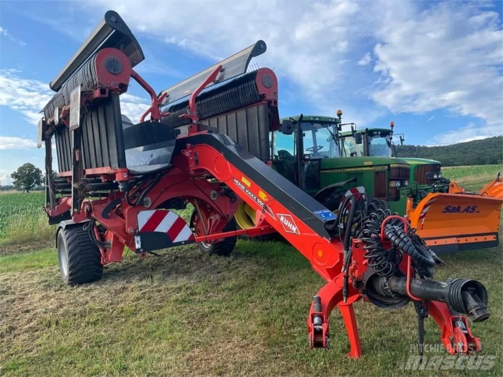 Kuhn MergeMaxx950 料堆整形机