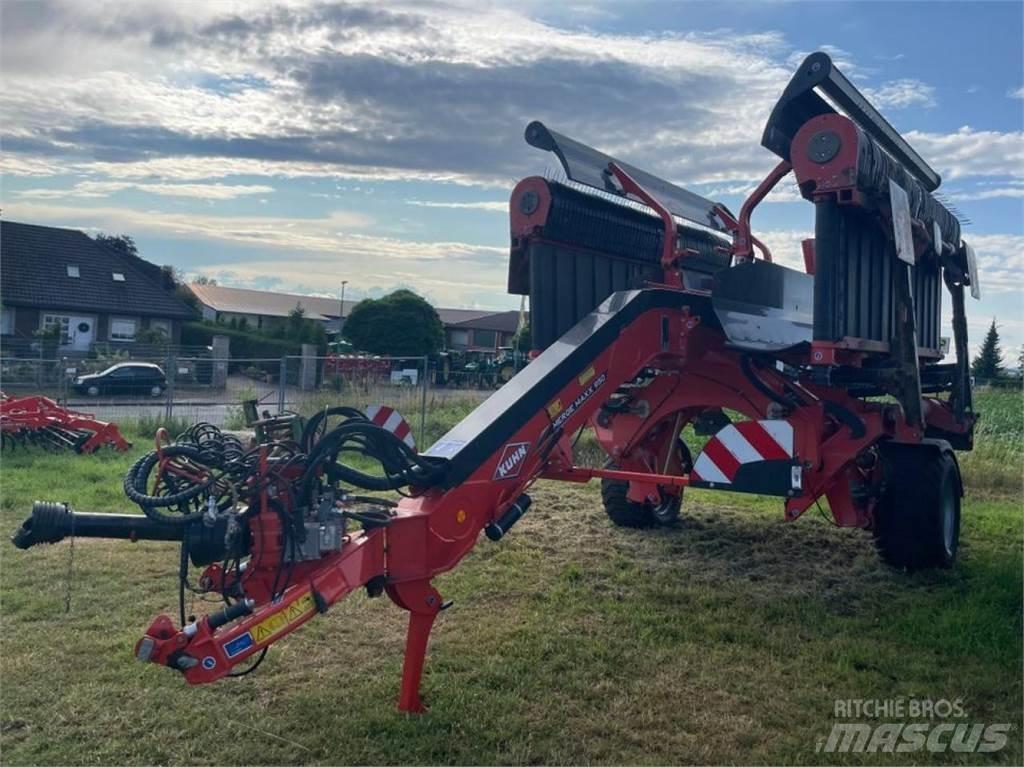 Kuhn MergeMaxx950 料堆整形机