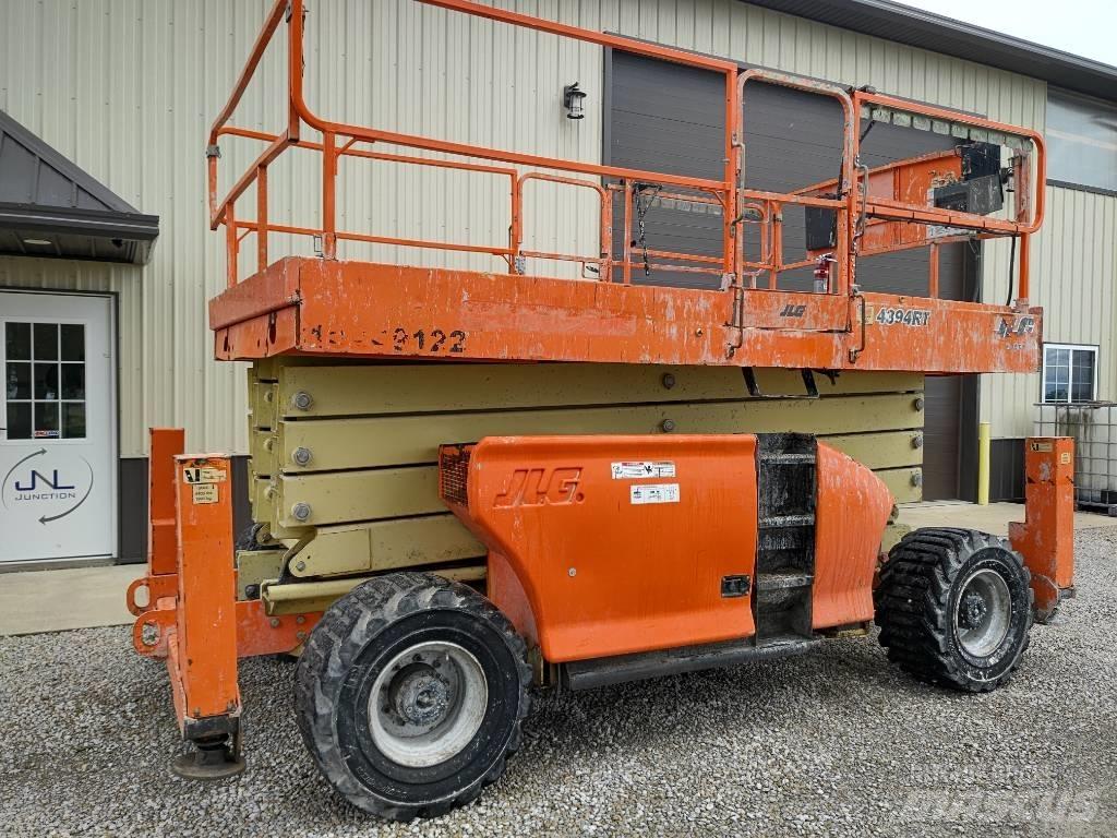JLG 4394 RT 剪叉式升降机