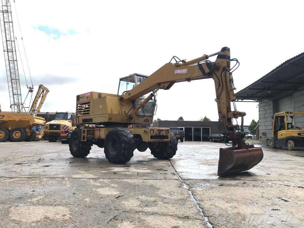 Poclain tx45 中型挖掘机